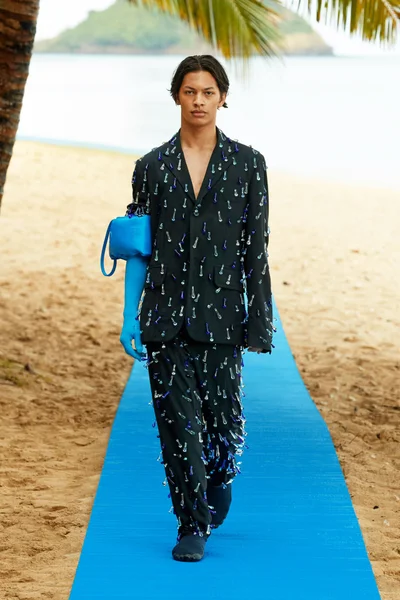 Look 55